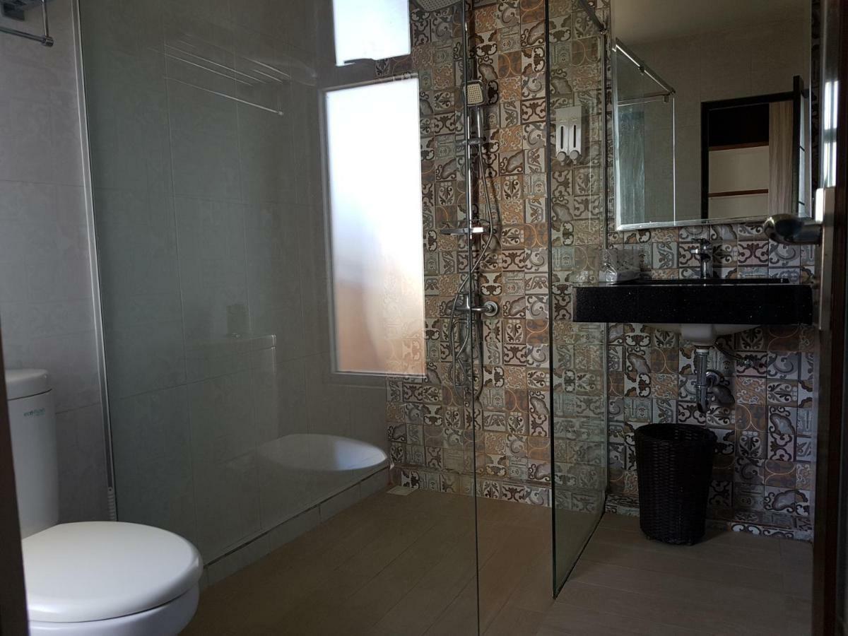 Narisha Guesthouse Kupang  Dış mekan fotoğraf